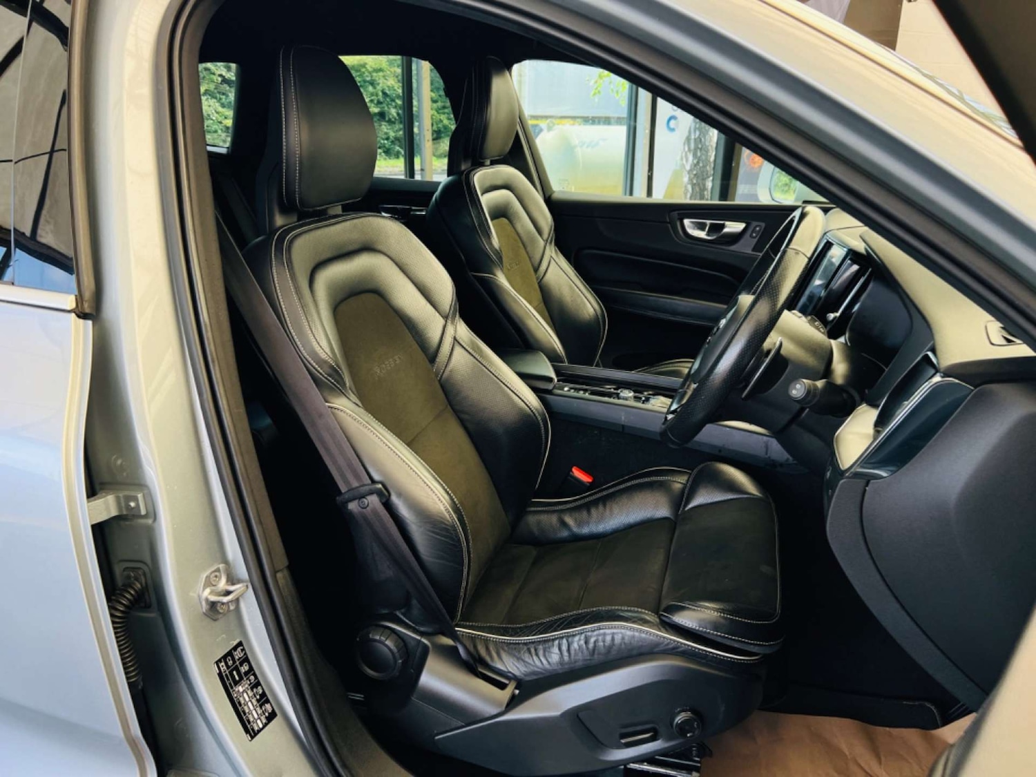 Used Volvo XC60 2017 for sale - 76601334: Photo 12