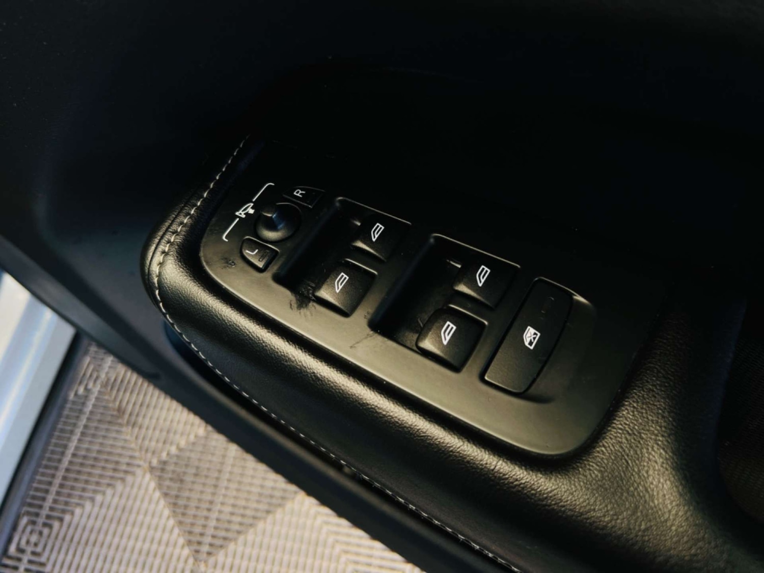 Used Volvo XC60 2017 for sale - 76601334: Photo 16