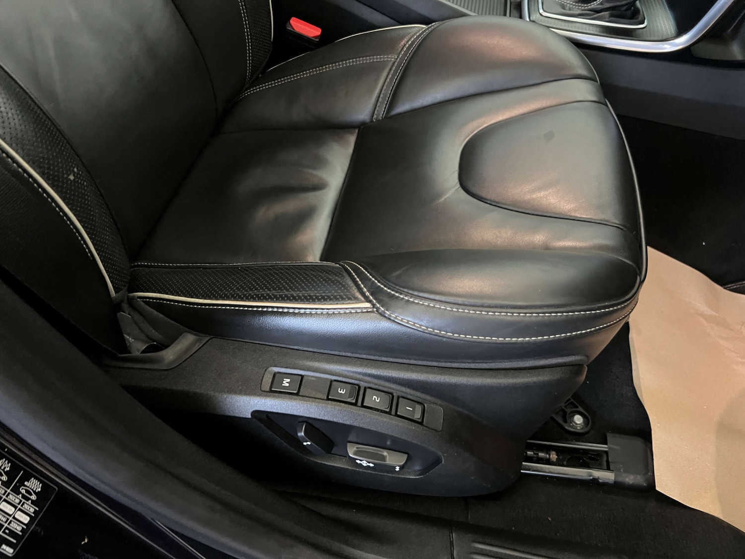 Used Volvo V40 2017 for sale - 77073374: Photo 10