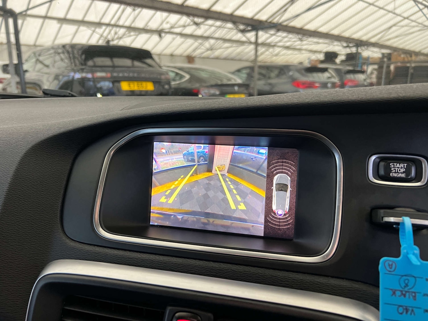 Used Volvo V40 2017 for sale - 77073374: Photo 24