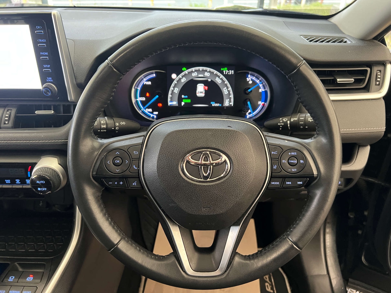 Used Toyota RAV4 2022 for sale - 76097151: Photo 18