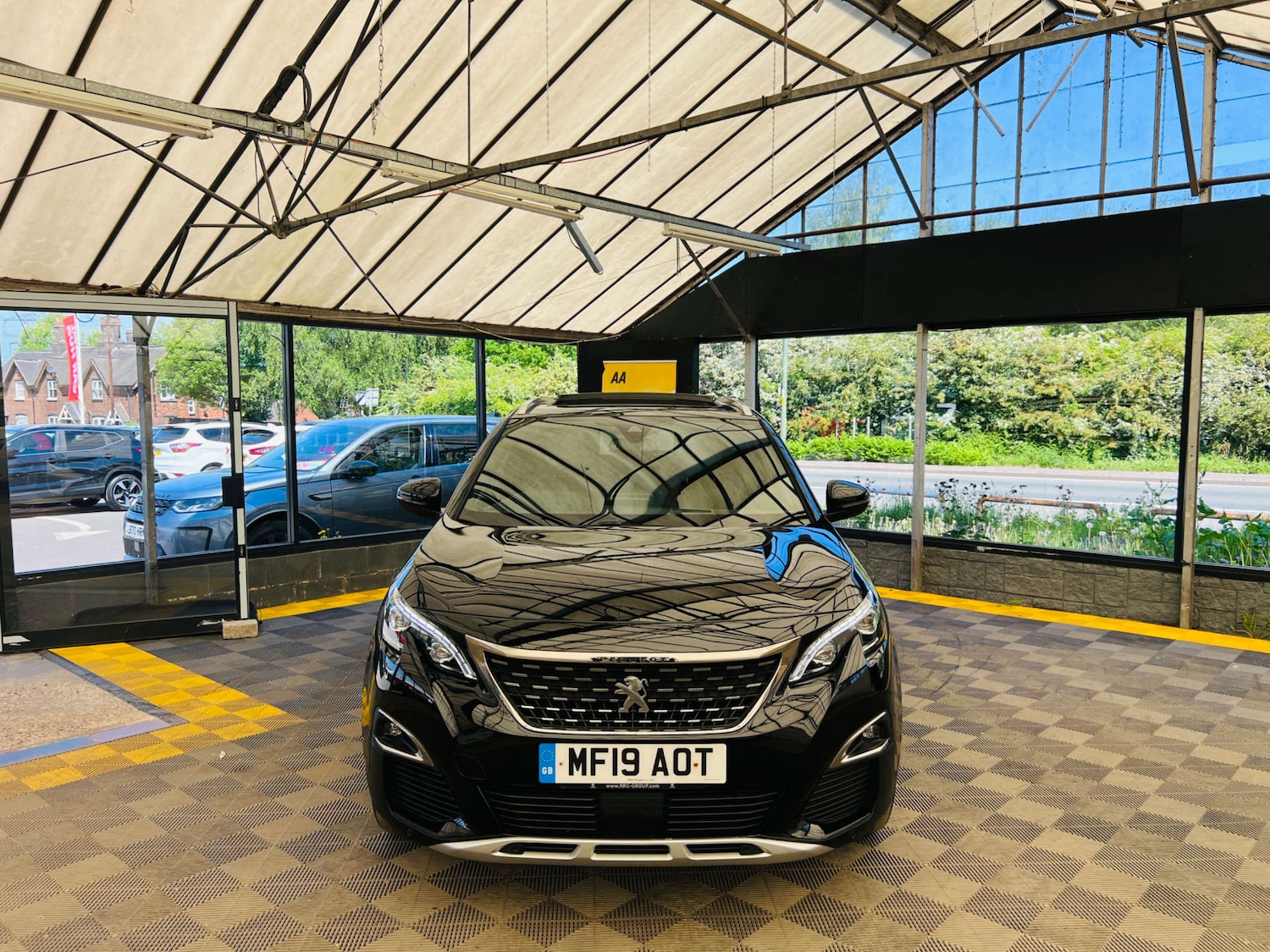 Used Peugeot 3008 2019 for sale - 76919193: Photo 2