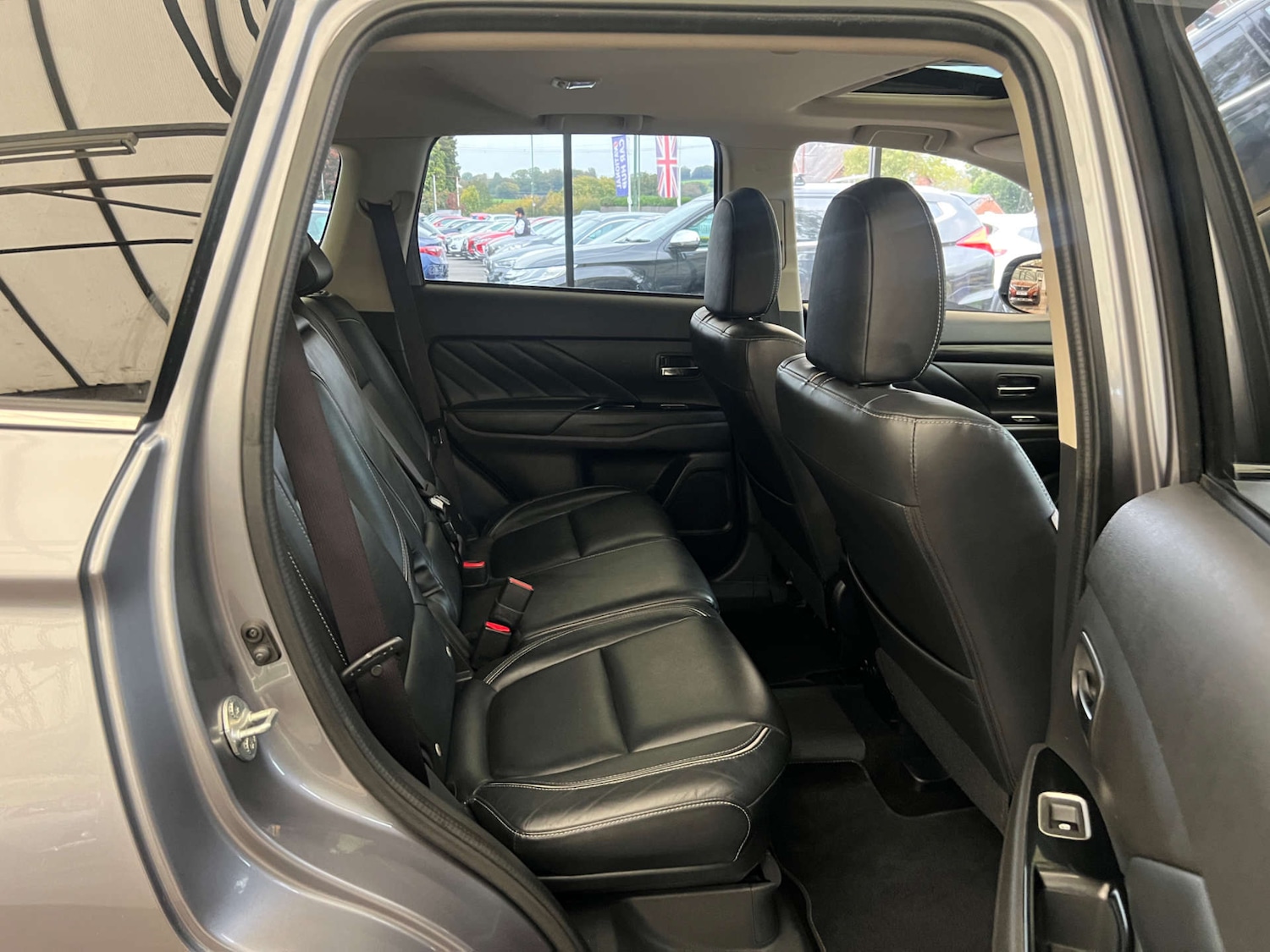 Used Mitsubishi Outlander 2018 for sale - 76919177: Photo 27