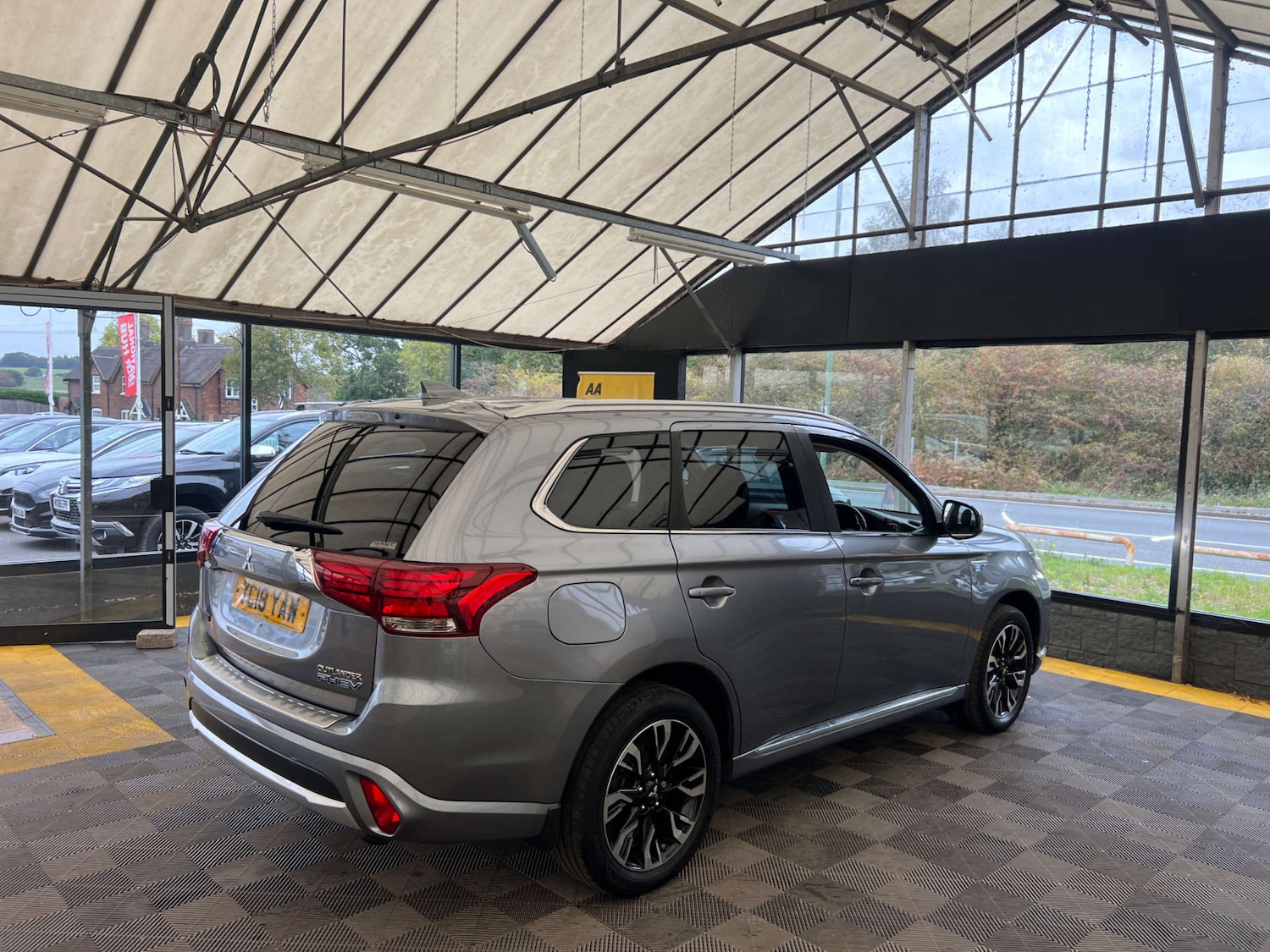 Used Mitsubishi Outlander 2018 for sale - 76919177: Photo 4