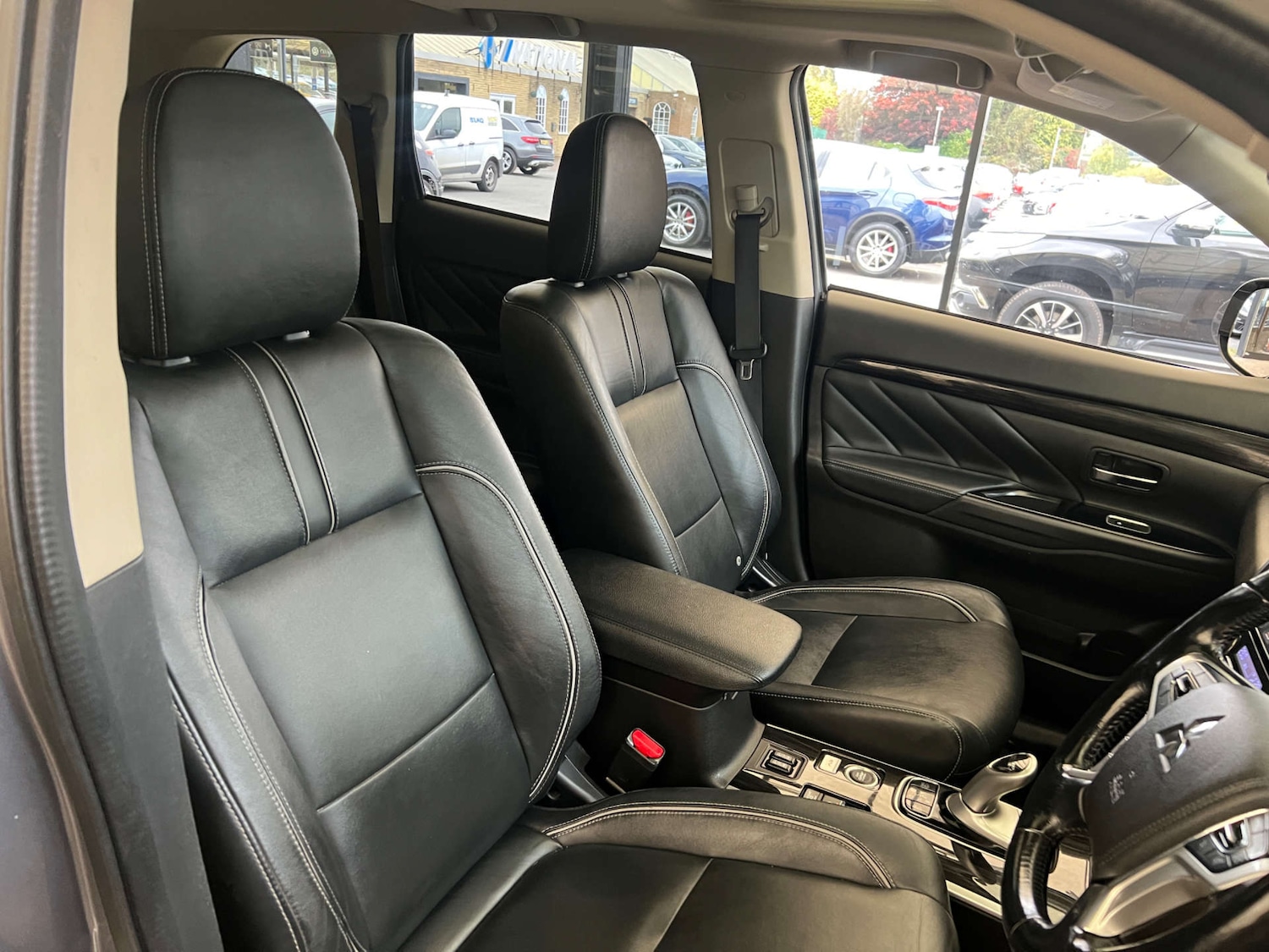 Used Mitsubishi Outlander 2018 for sale - 76919177: Photo 9