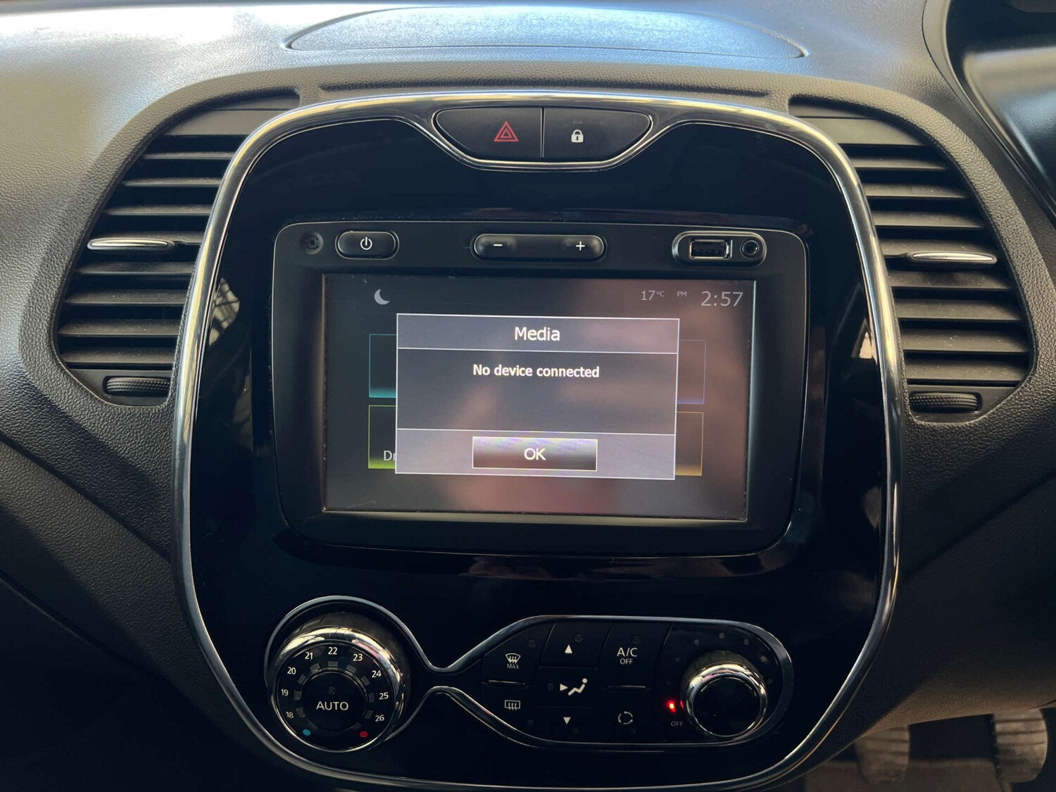 Used Renault Captur 2017 for sale - 78124684: Photo 19