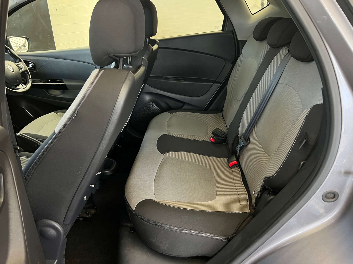 Used Renault Captur 2017 for sale - 78124684: Photo 24