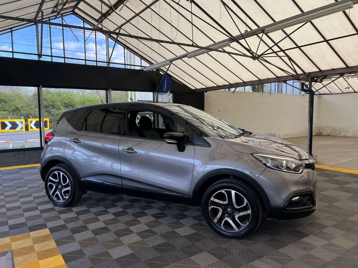 Used Renault Captur 2017 for sale - 78124684: Photo 3