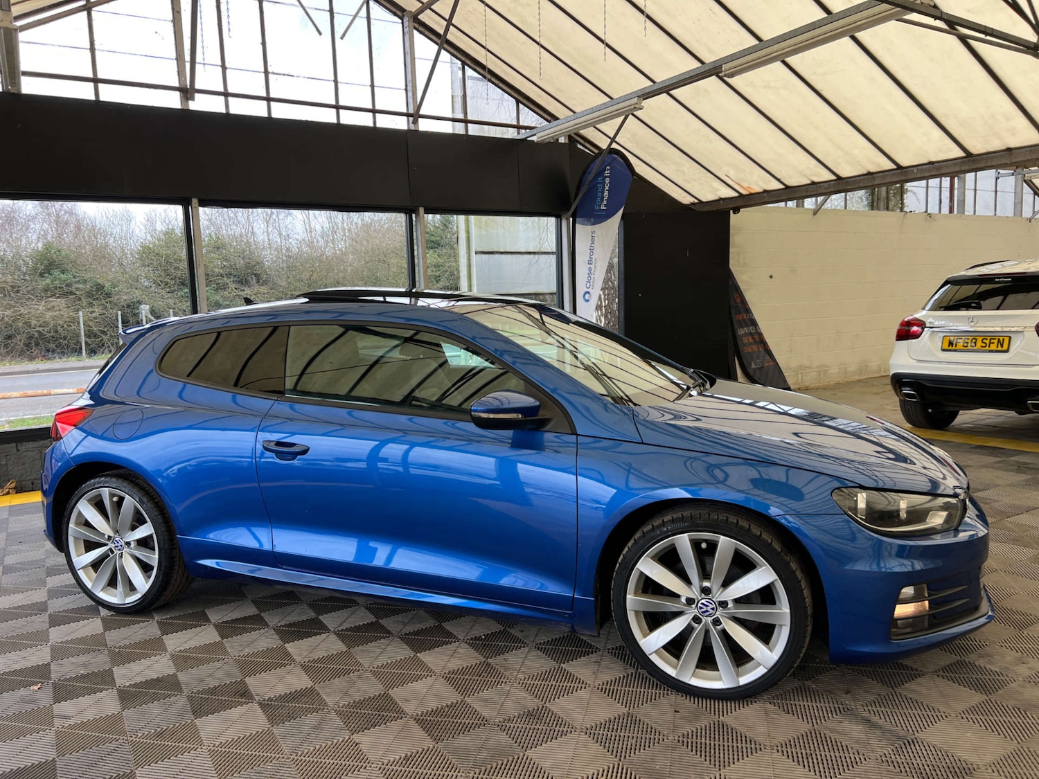 Used Volkswagen Scirocco 2016 for sale - 77688297: Photo 3