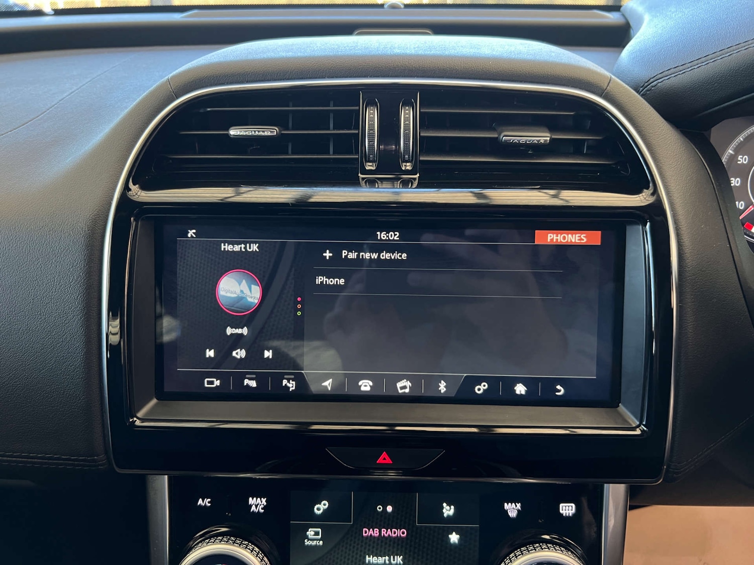 Used Jaguar XE 2019 for sale - 77750343: Photo 21