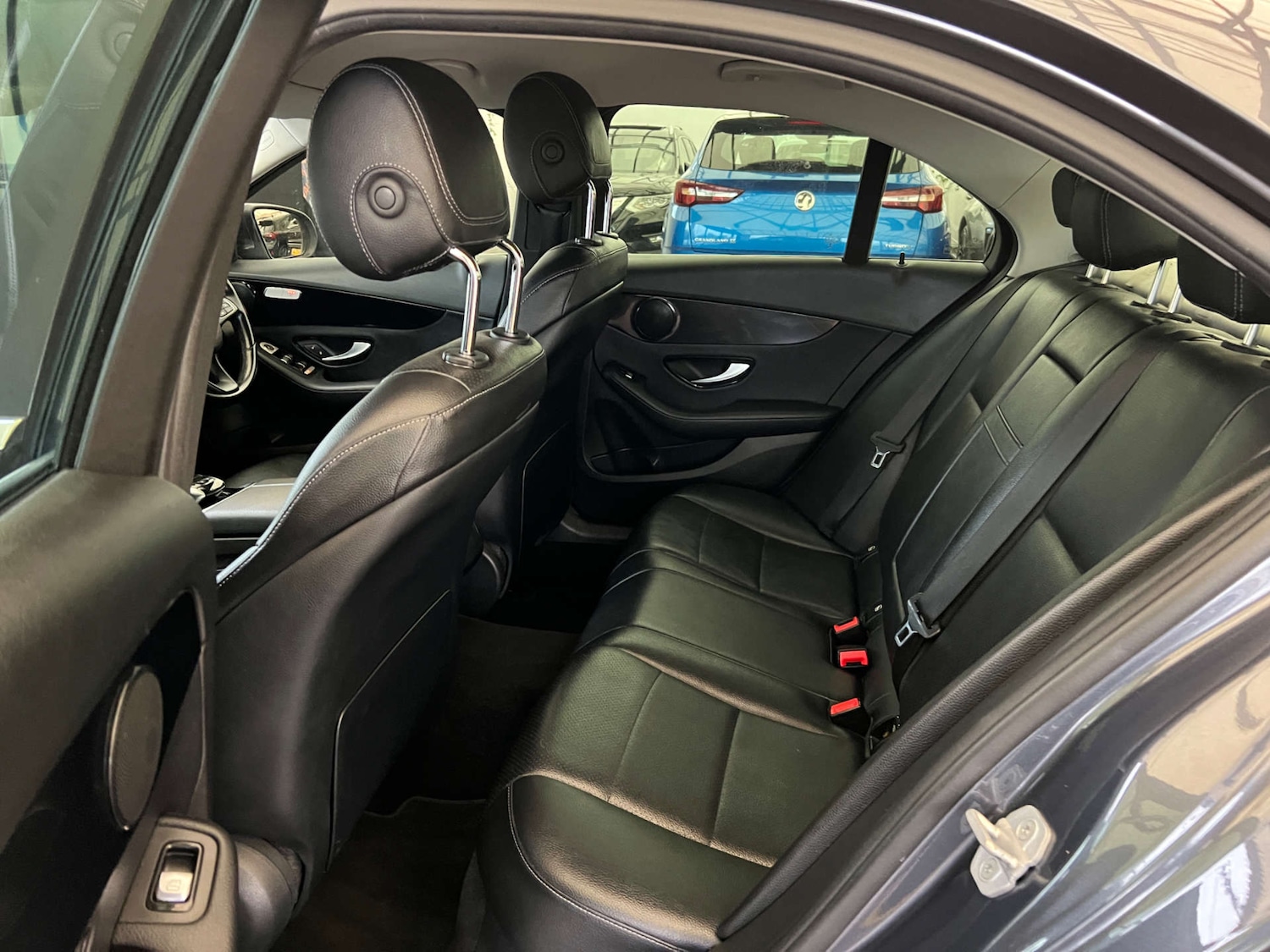 Used Mercedes-Benz C Class 2016 for sale - 76477435: Photo 29