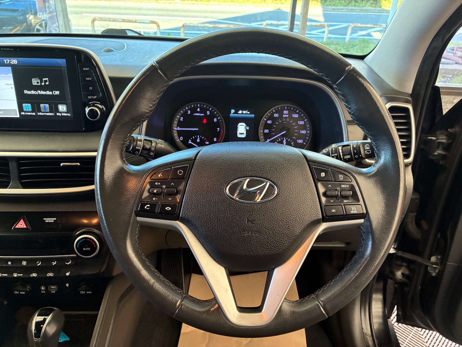 Used Hyundai TUCSON 2018 for sale - 76035996: Photo 16