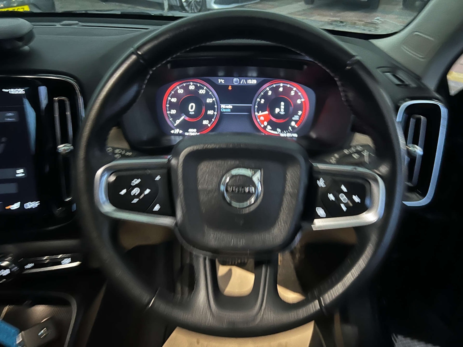 Used Volvo XC40 2018 for sale - 76846778: Photo 15