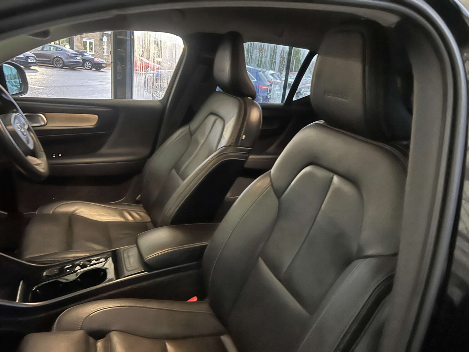 Used Volvo XC40 2018 for sale - 76846778: Photo 23