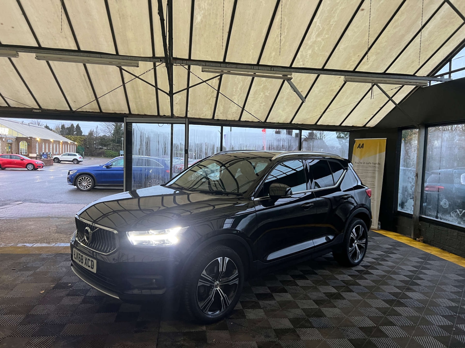 Used Volvo XC40 2018 for sale - 76846778: Photo 4