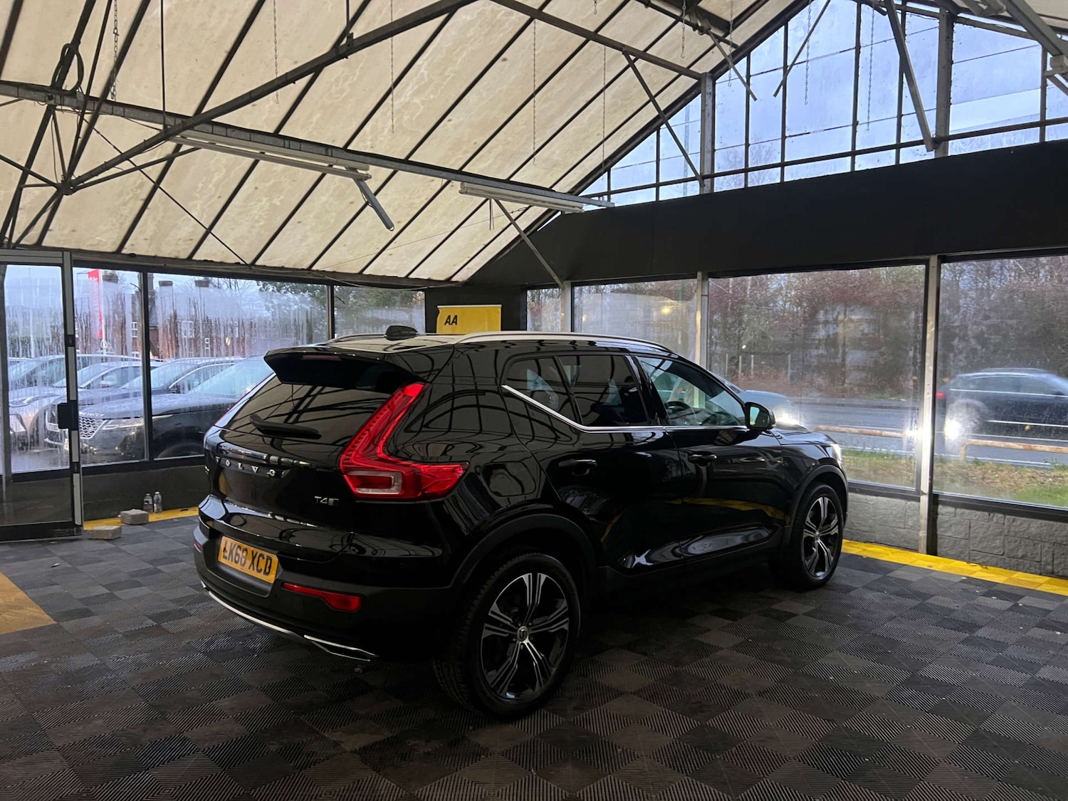 Used Volvo XC40 2018 for sale - 76846778: Photo 8
