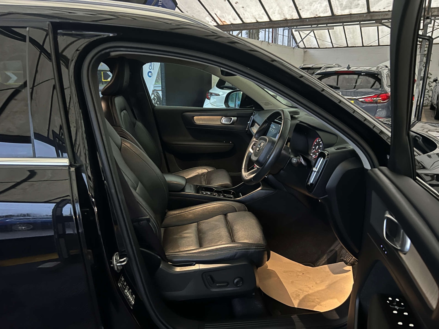 Used Volvo XC40 2018 for sale - 76846778: Photo 9