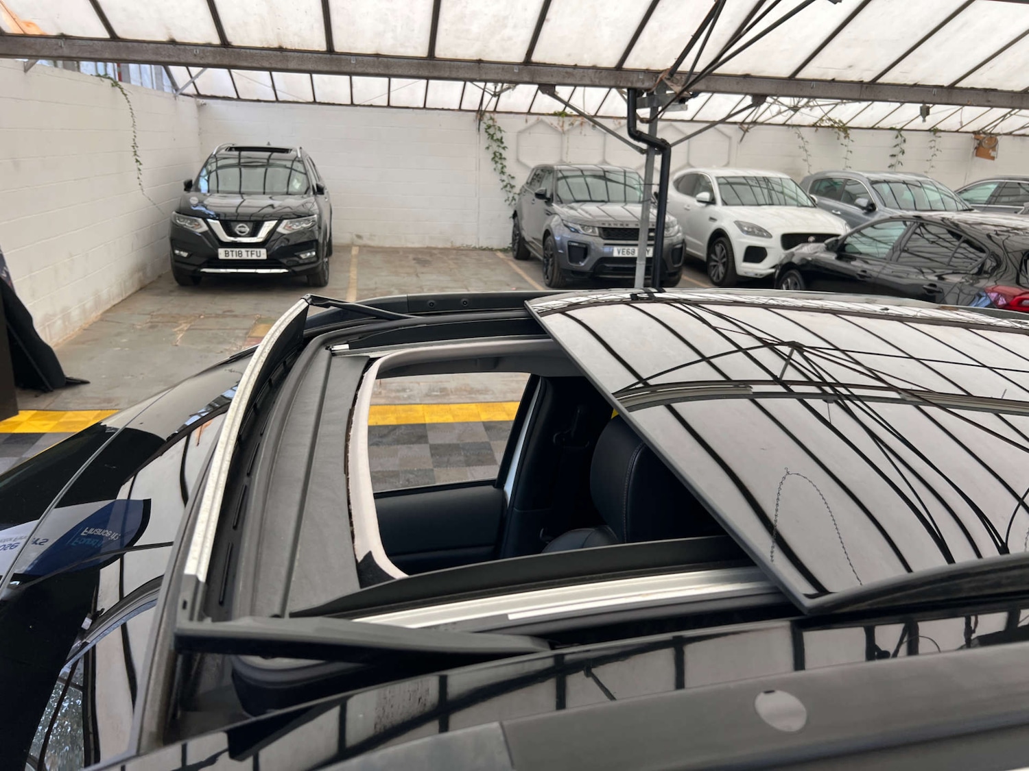 Used Mitsubishi Eclipse Cross 2018 for sale - 77632652: Photo 32