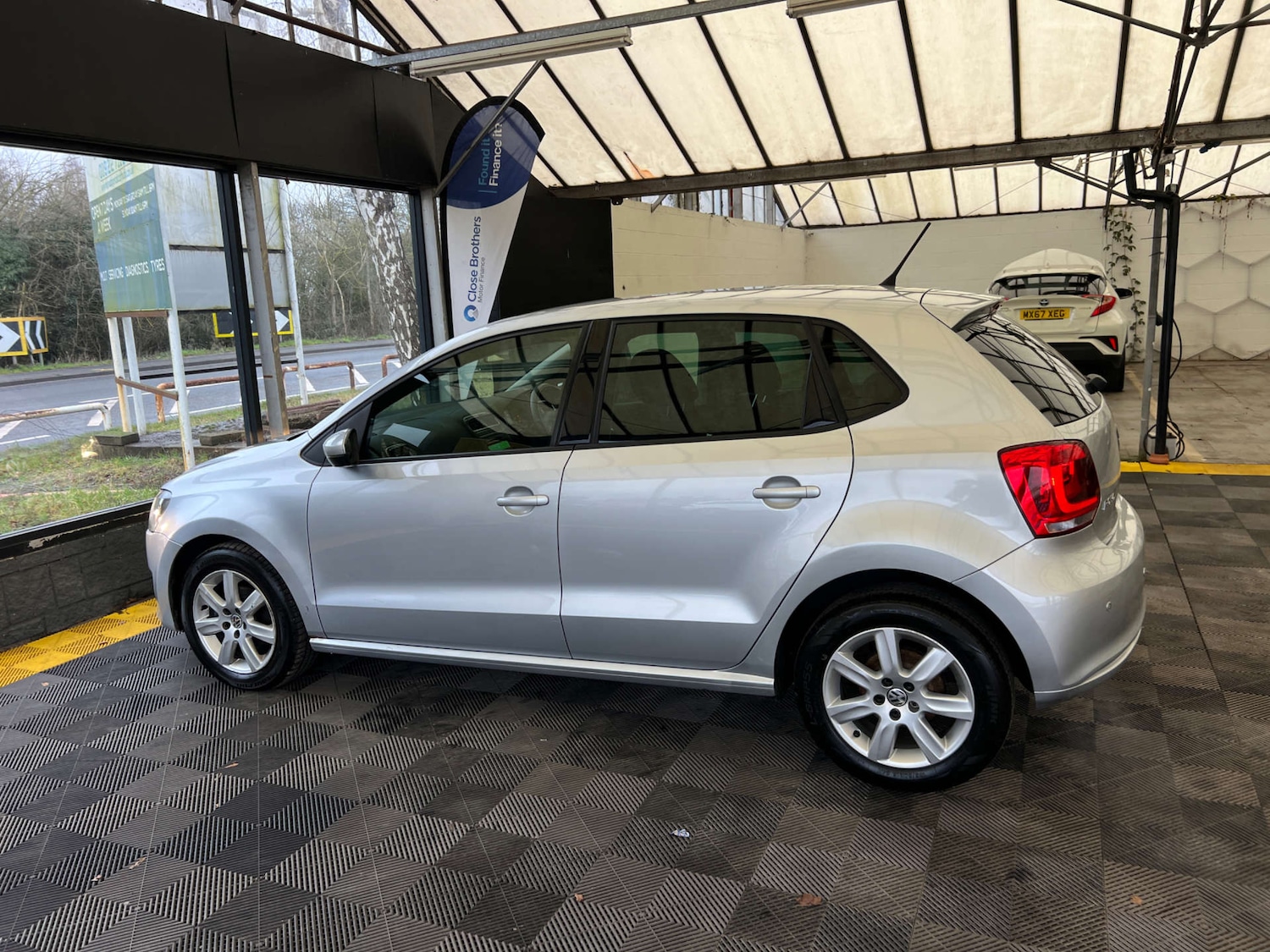 Used Volkswagen Polo 2012 for sale - 77409761: Photo 5