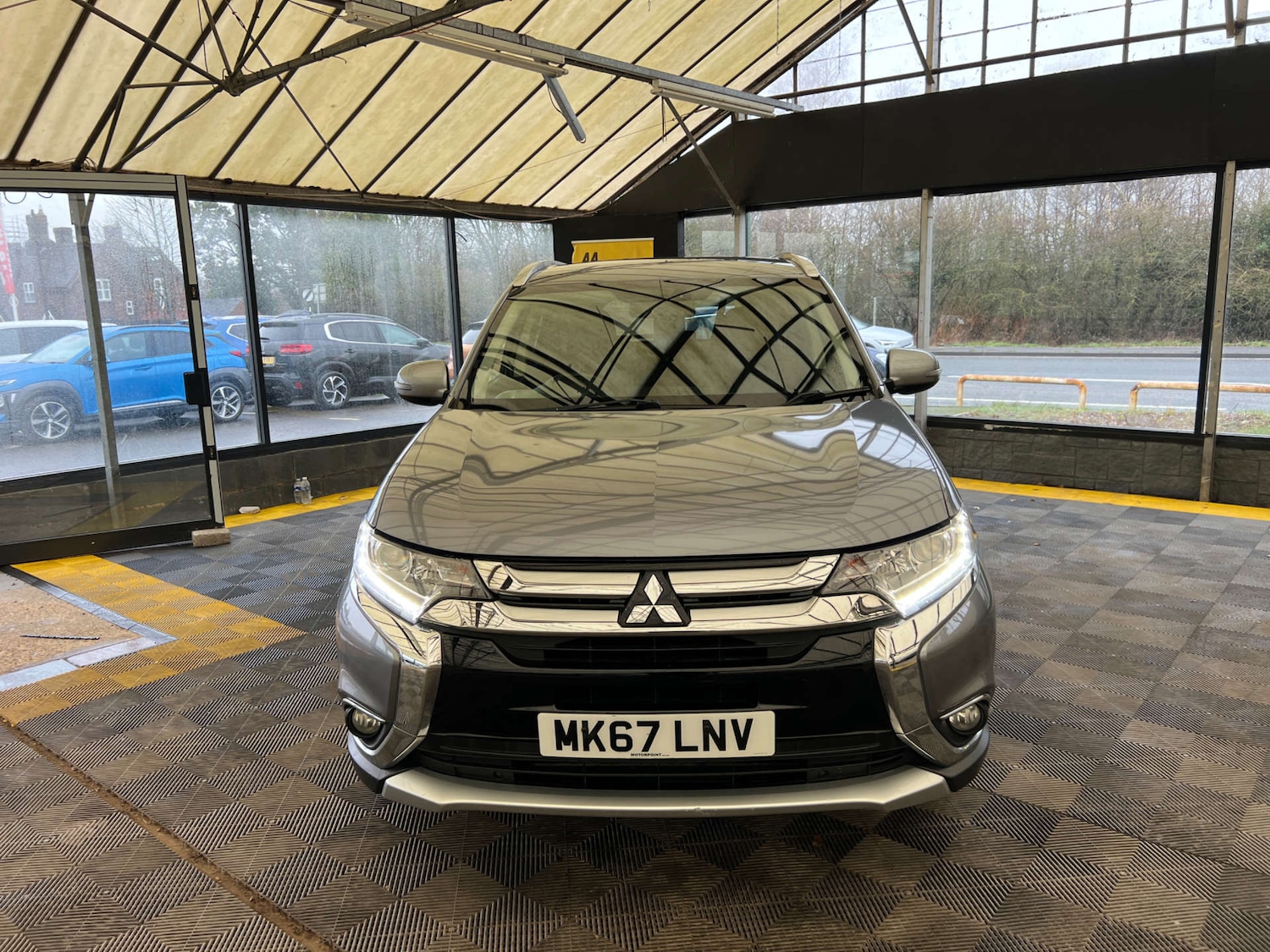 Used Mitsubishi Outlander 2017 for sale - 77702638: Photo 3