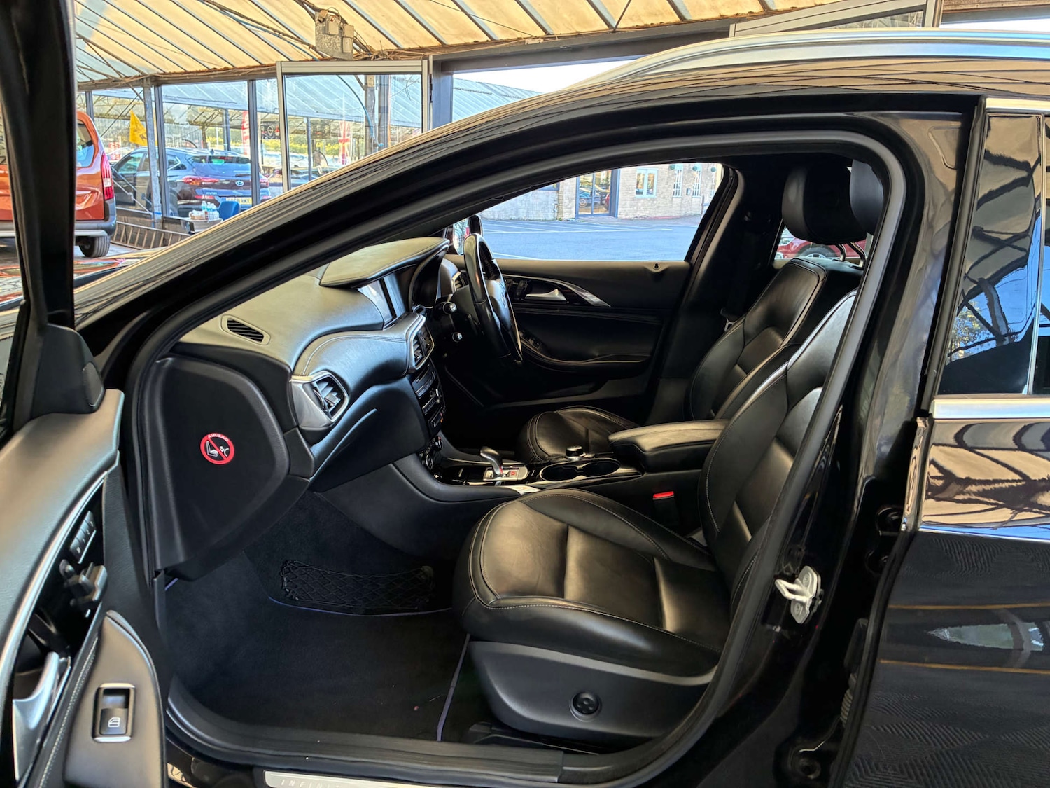 Used Infiniti QX30 2017 for sale - 76035994: Photo 27