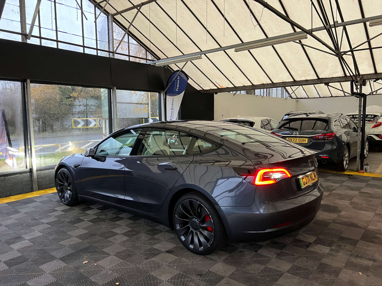 Used Tesla Model 3 2021 for sale - 76846802: Photo 5