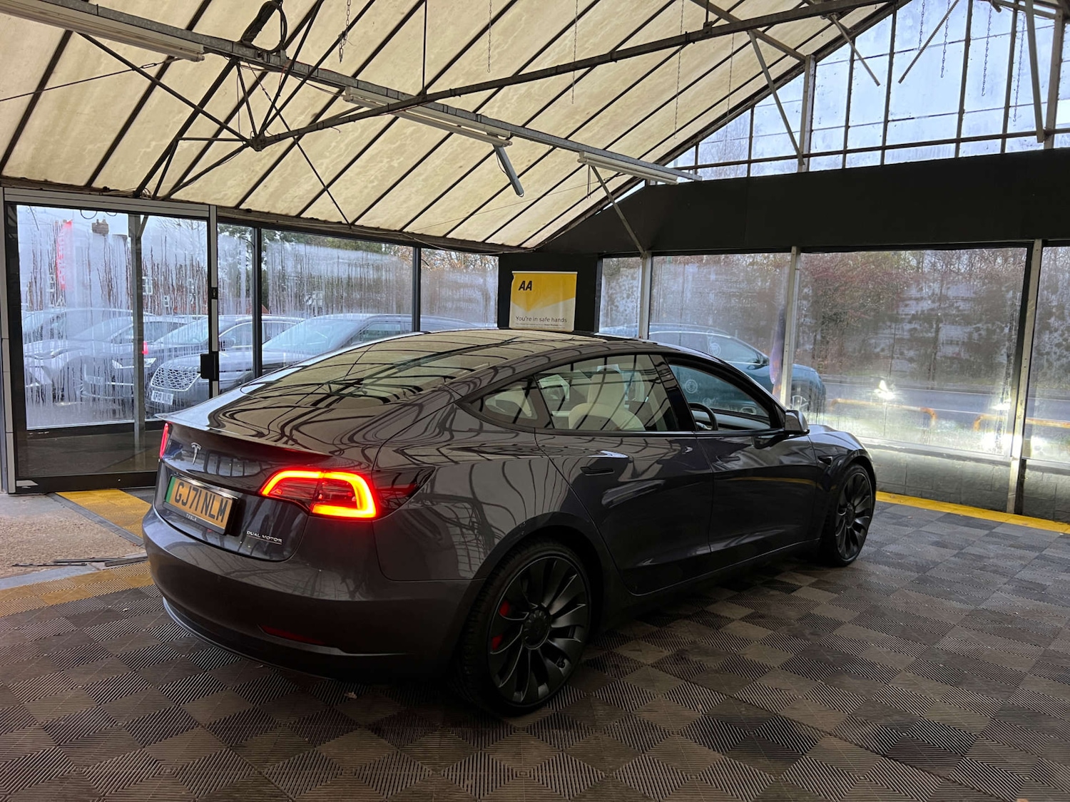 Used Tesla Model 3 2021 for sale - 76846802: Photo 8