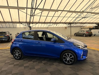 Used Toyota Yaris 2019 for sale - 79432721: Photo
