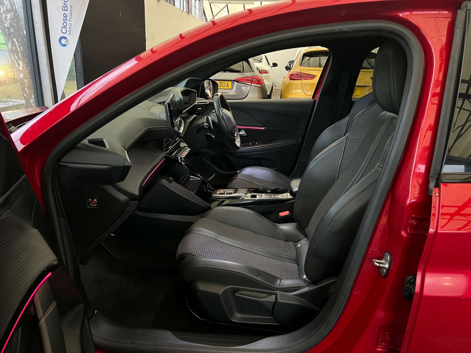 Used Peugeot 208 2023 for sale - 77022641: Photo 24