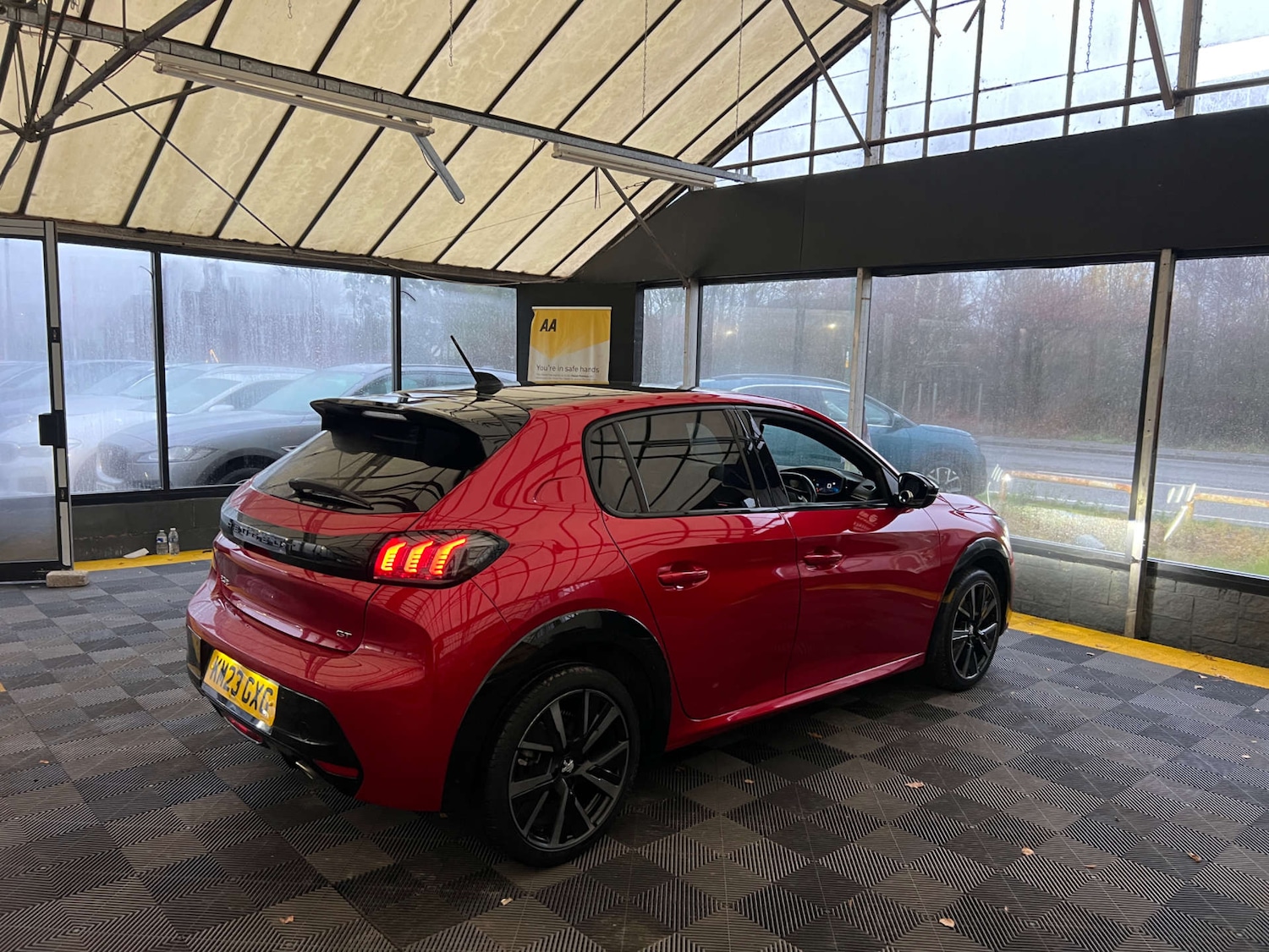 Used Peugeot 208 2023 for sale - 77022641: Photo 8