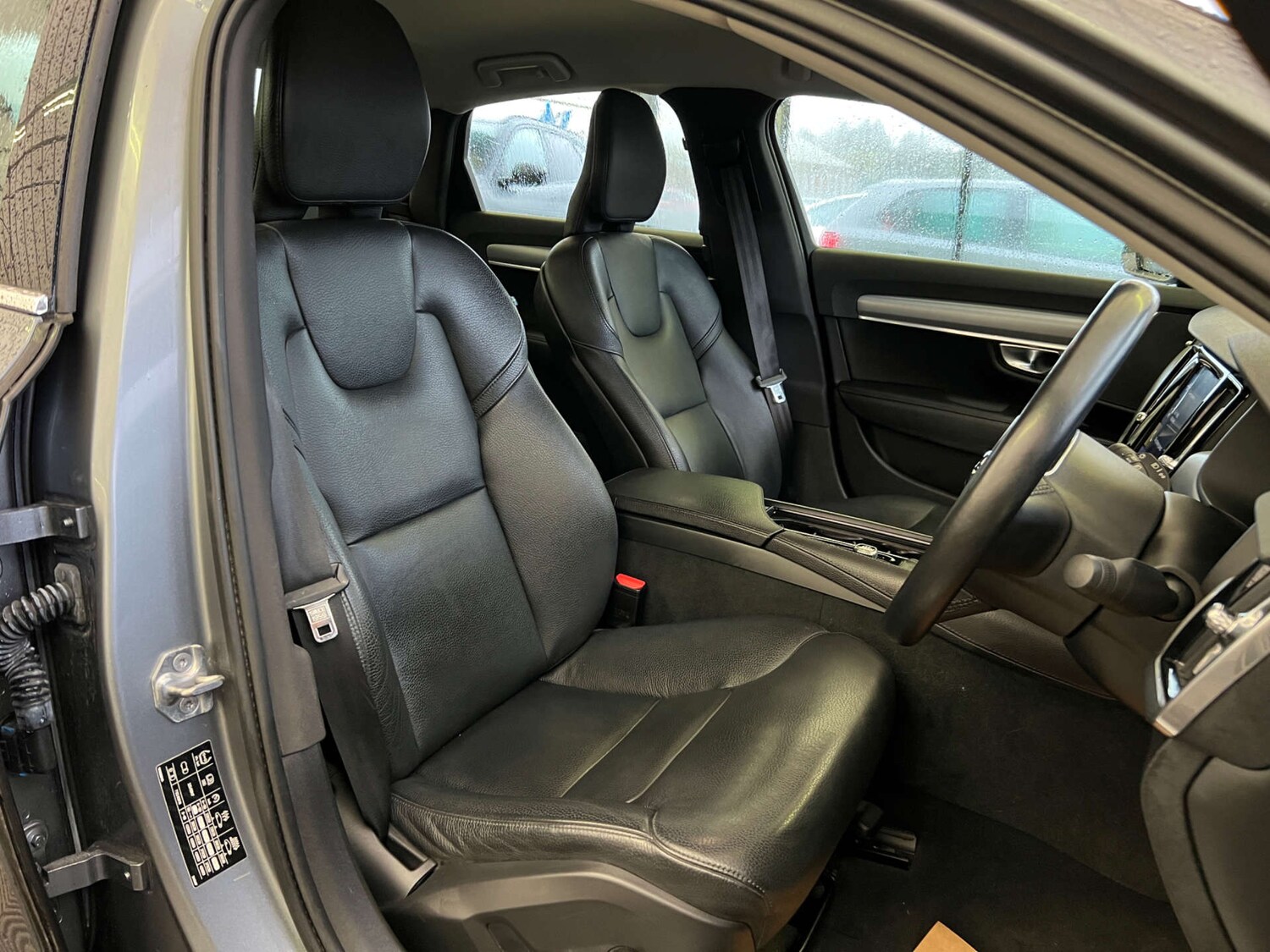 Used Volvo S90 2018 for sale - 77547658: Photo 11