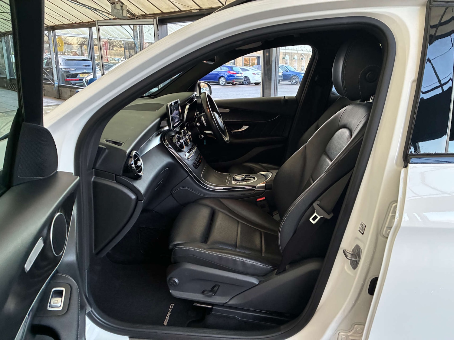 Used Mercedes-Benz GLC 2018 for sale - 76829859: Photo 27