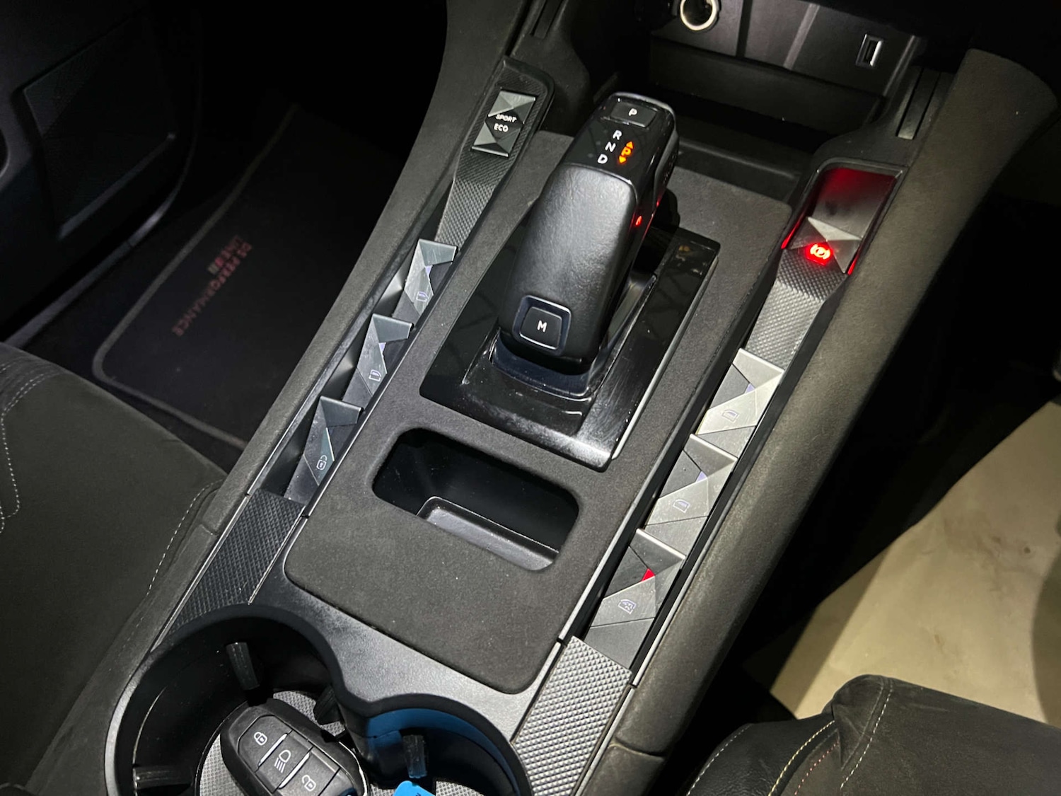 Used DS Automobiles DS 7 2018 for sale - 77417596: Photo 12