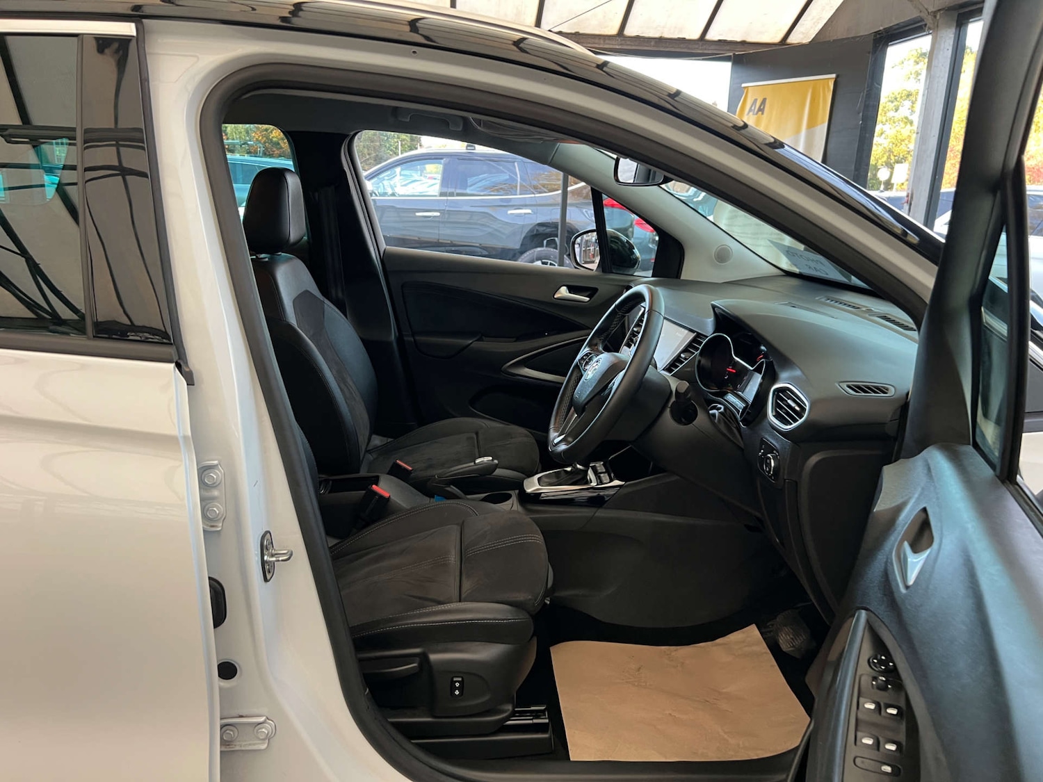 Used Vauxhall Crossland 2022 for sale - 76411998: Photo 10