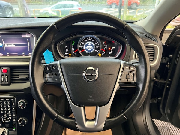 Used Volvo V40 2018 for sale - 76174341: Photo 17