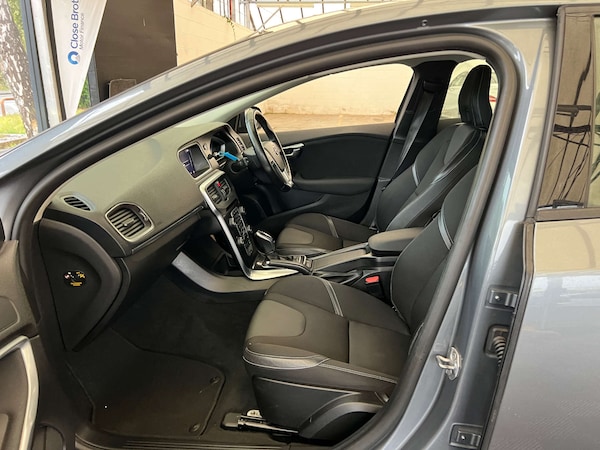 Used Volvo V40 2018 for sale - 76174341: Photo 23