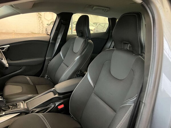 Used Volvo V40 2018 for sale - 76174341: Photo 24