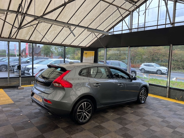Used Volvo V40 2018 for sale - 76174341: Photo 8