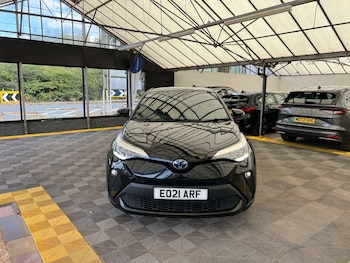 Used Toyota C-HR 2021 for sale - 79620764: Photo