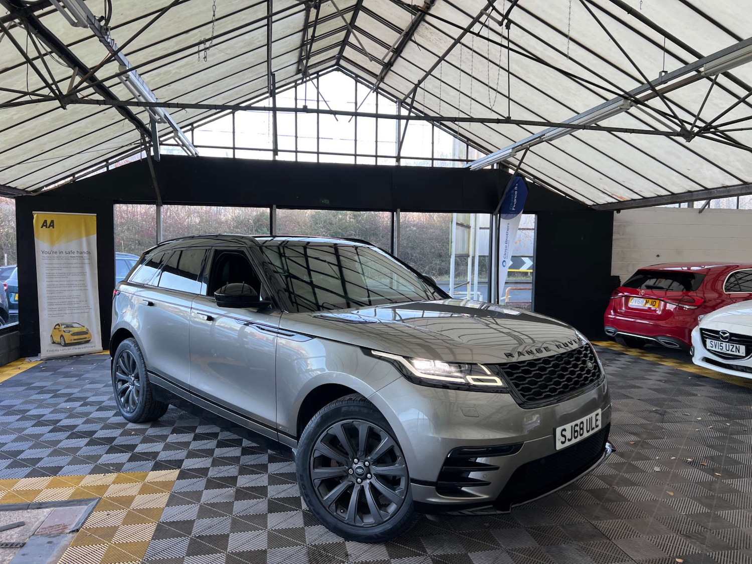 Used Land Rover Range Rover Velar 2018 for sale - 76948216: Photo 1