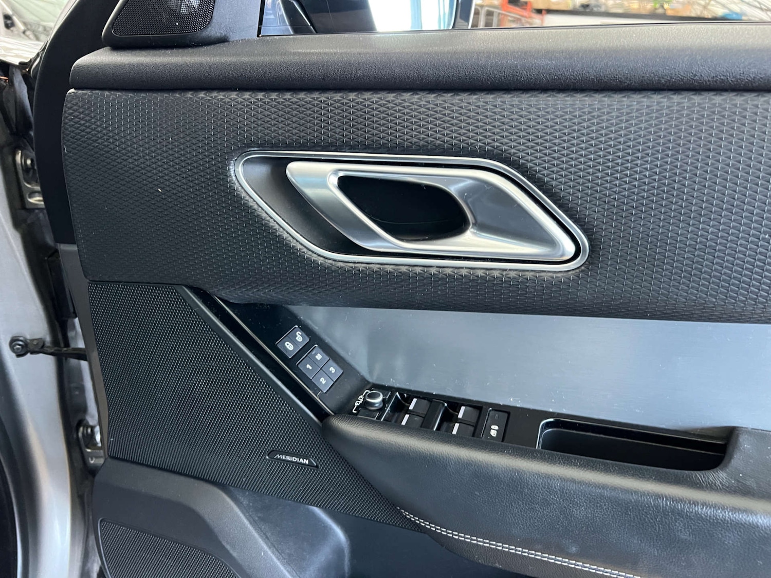 Used Land Rover Range Rover Velar 2018 for sale - 76948216: Photo 10