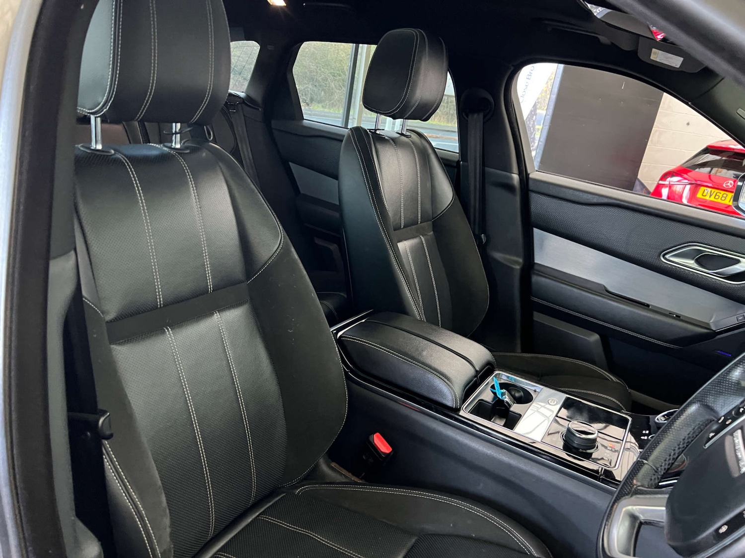 Used Land Rover Range Rover Velar 2018 for sale - 76948216: Photo 11