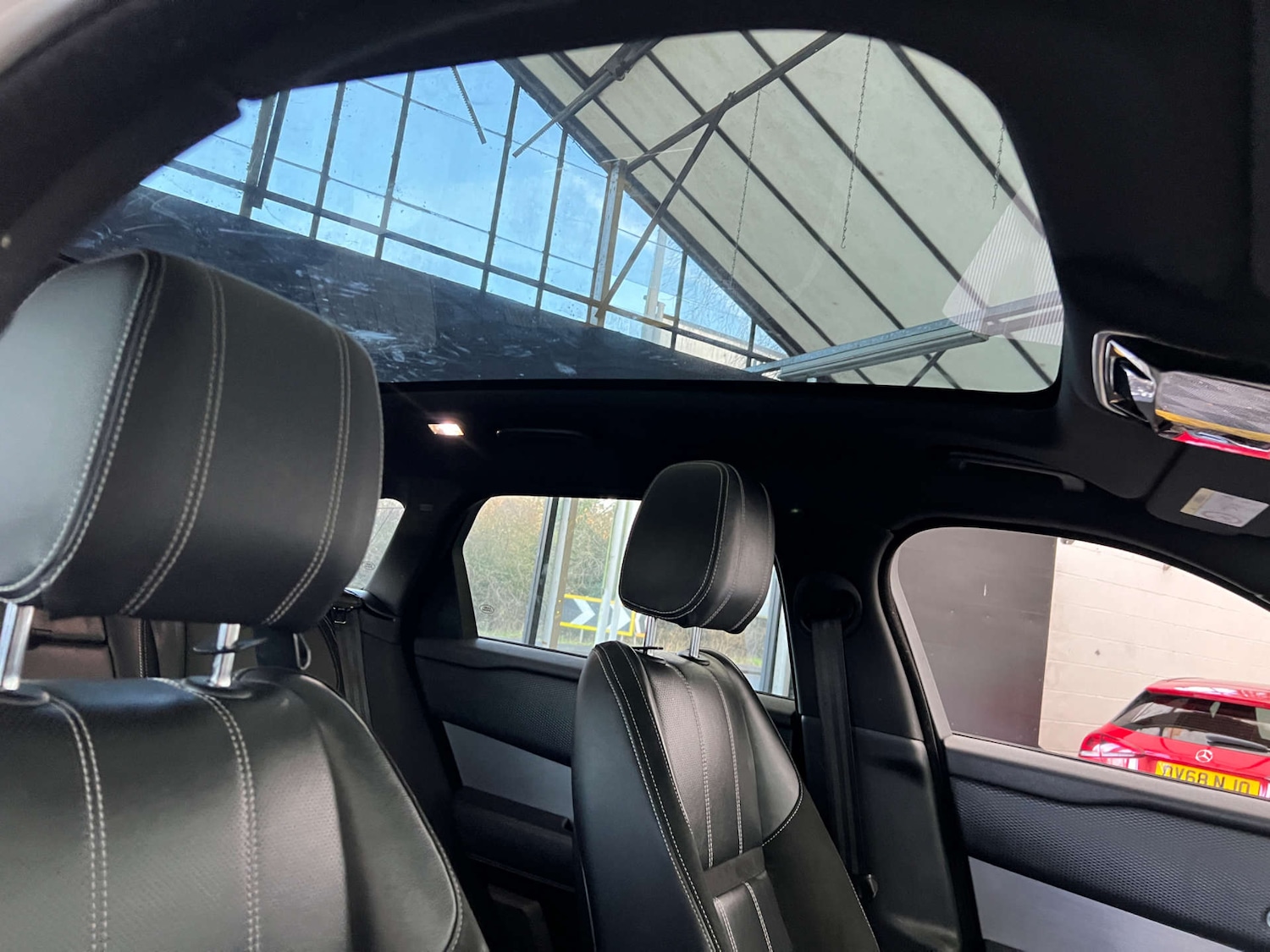 Used Land Rover Range Rover Velar 2018 for sale - 76948216: Photo 12