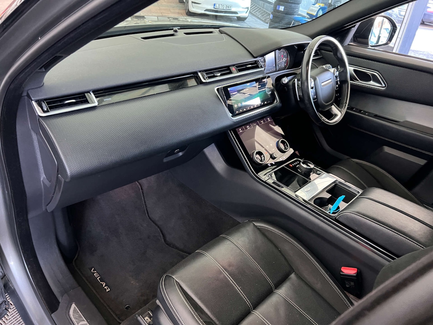 Used Land Rover Range Rover Velar 2018 for sale - 76948216: Photo 29