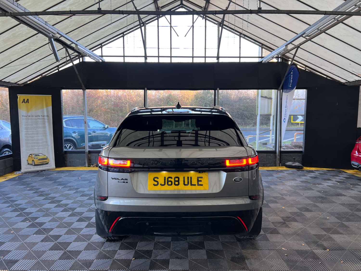 Used Land Rover Range Rover Velar 2018 for sale - 76948216: Photo 6