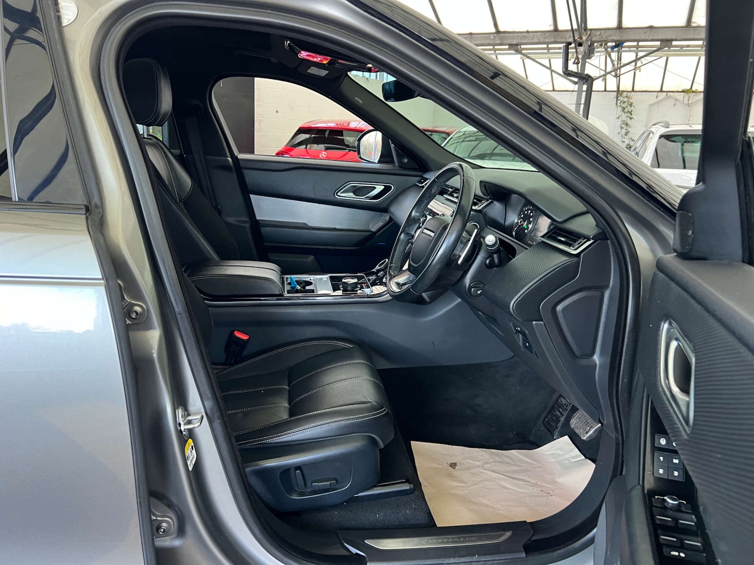 Used Land Rover Range Rover Velar 2018 for sale - 76948216: Photo 8