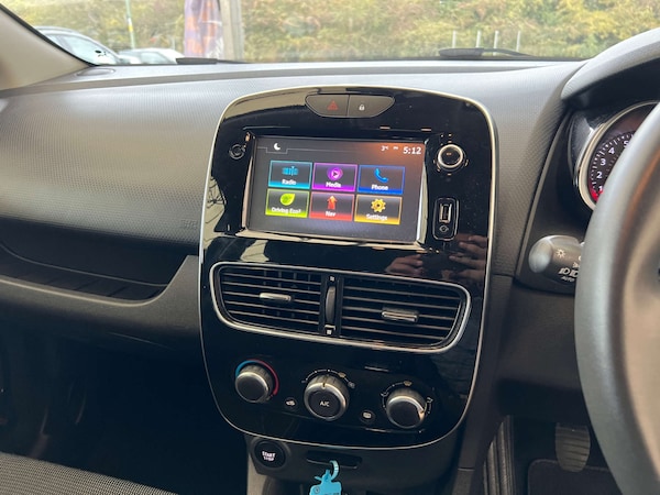 Used Renault Clio 2017 for sale - 76206208: Photo 14