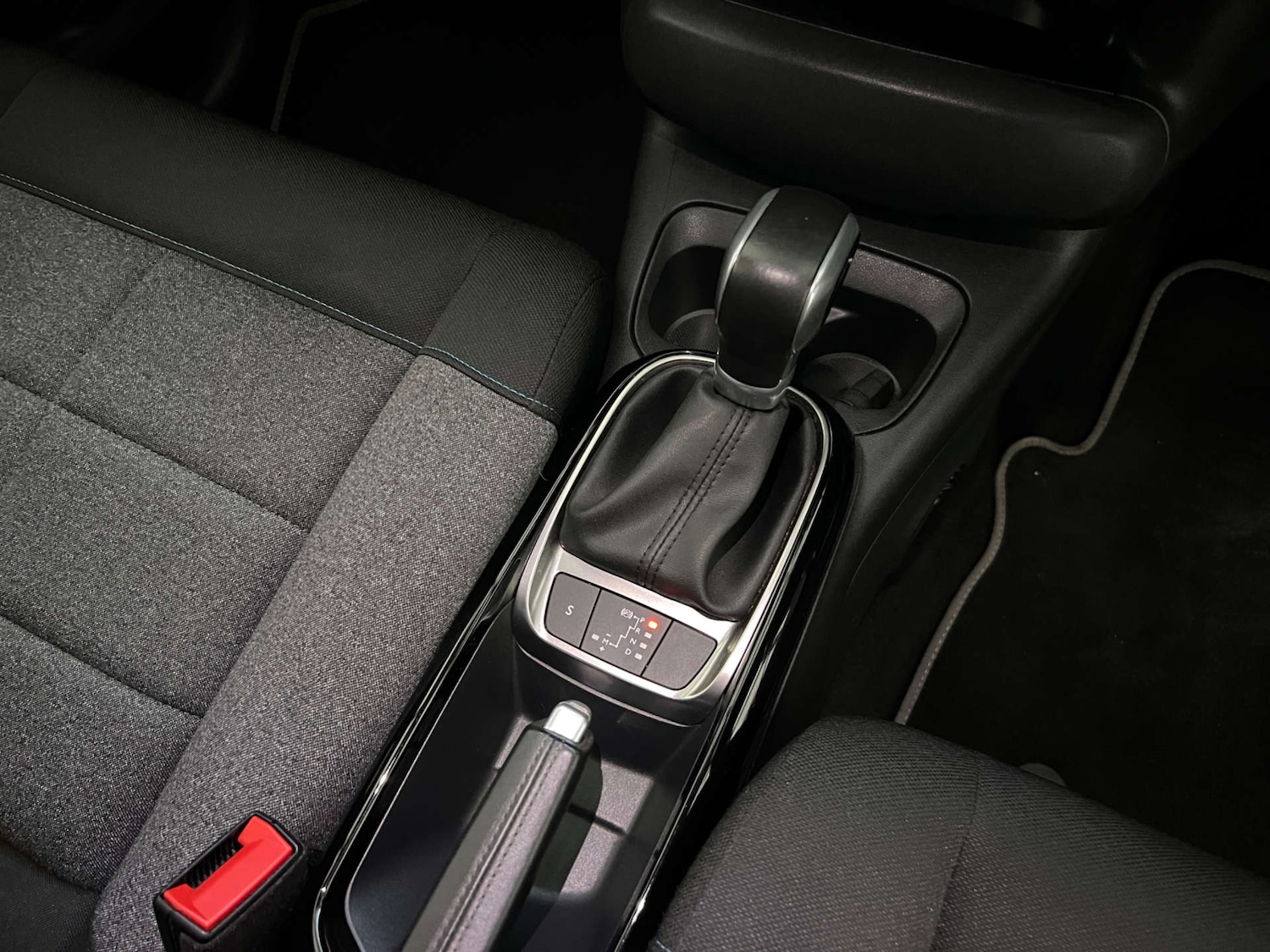 Used Citroen C4 Cactus 2019 for sale - 76477433: Photo 12