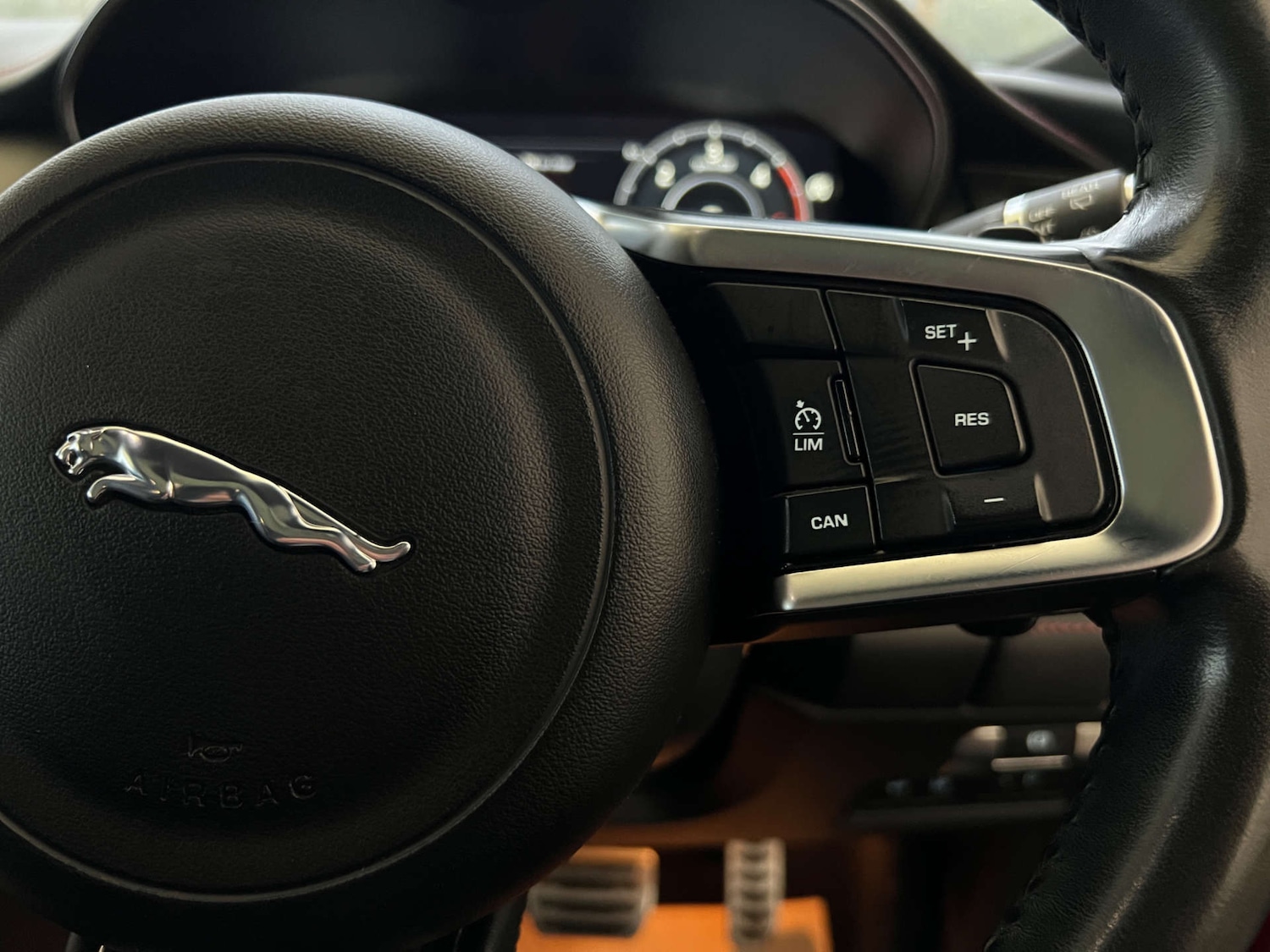 Used Jaguar E-Pace 2019 for sale - 77535068: Photo 12