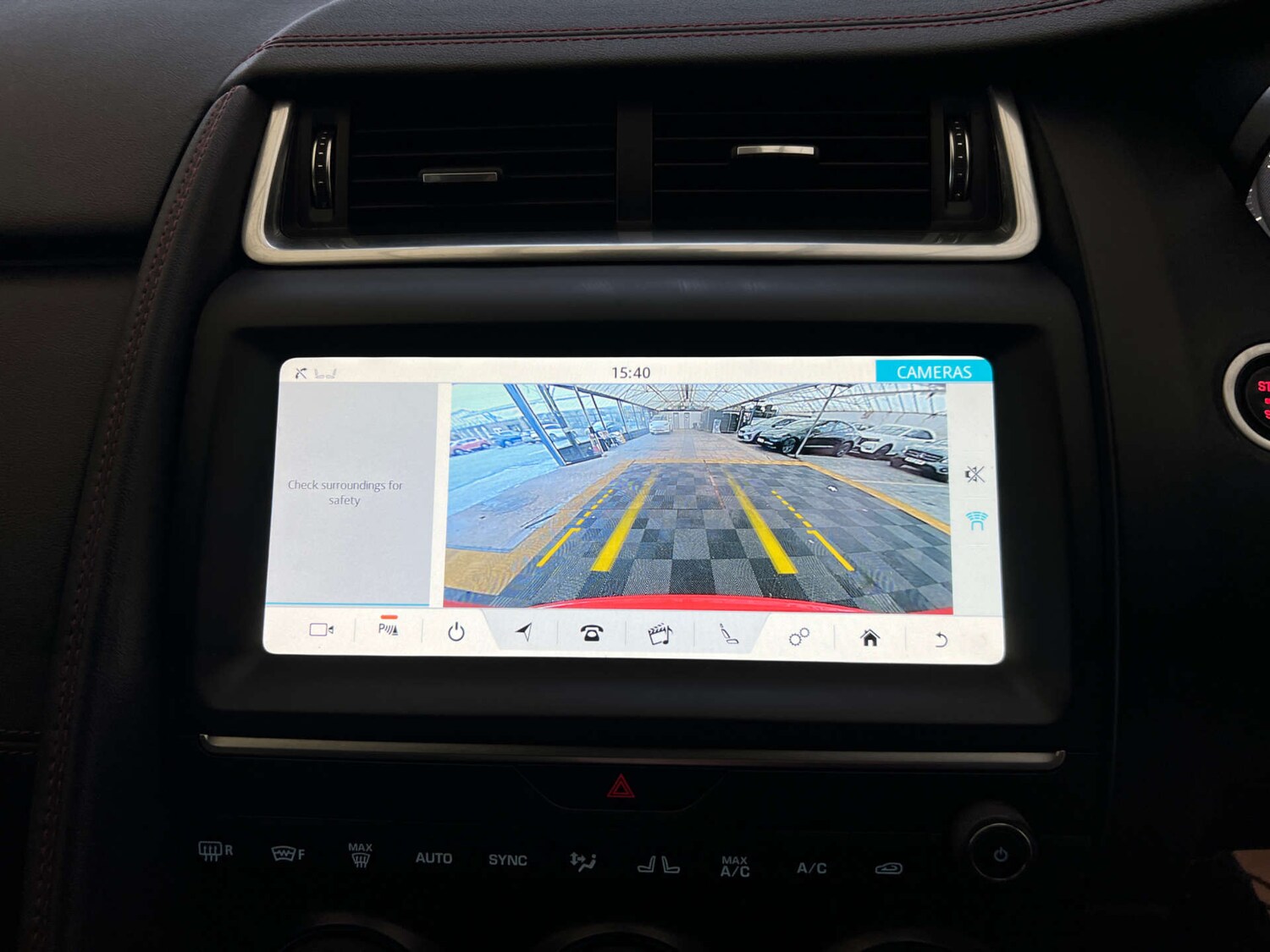 Used Jaguar E-Pace 2019 for sale - 77535068: Photo 17